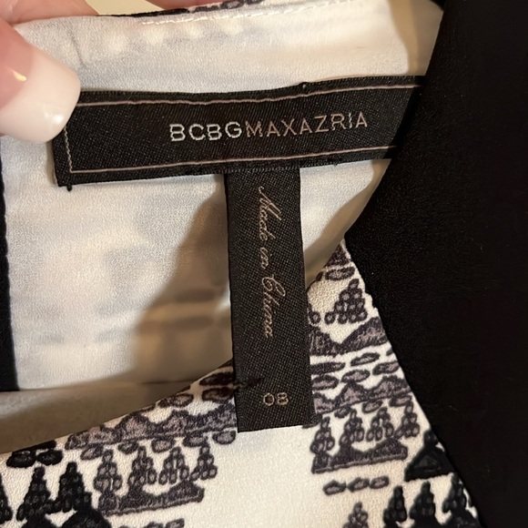 BCBG MAXAZRIA 8 Beautiful black gray, and ivory dress.Full back zip. Fully lined - Picture 3 of 4